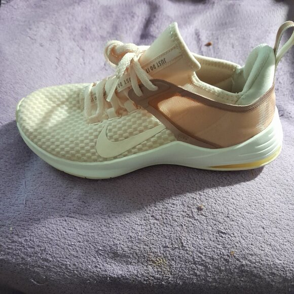 Nike Women’s Air Max Brown Running Shoes Sneakers Size 7 - Picture 4 of 9